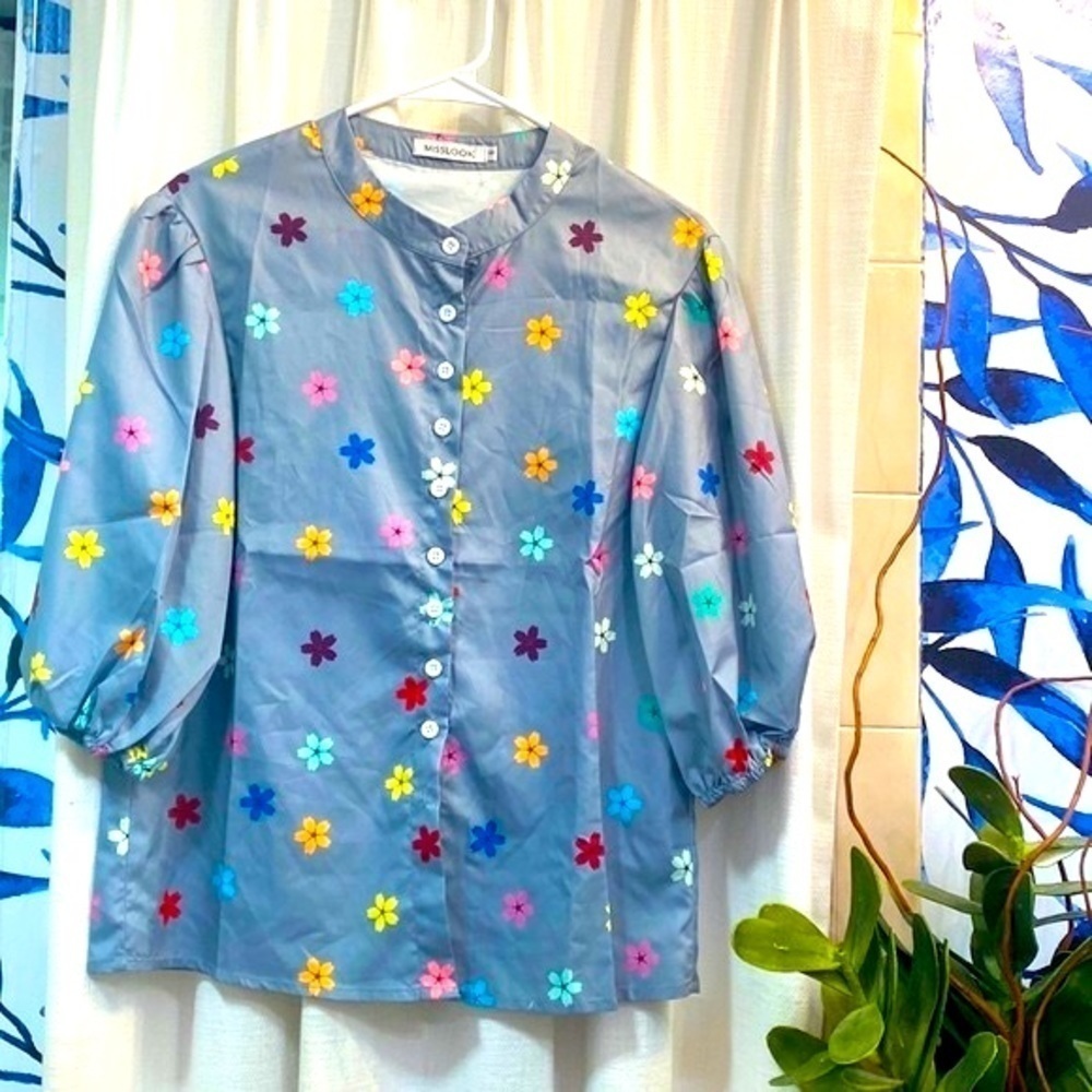 NWOT Women’s MissLook Gray Floral Polyester Long Sleeve Blouse Size Small